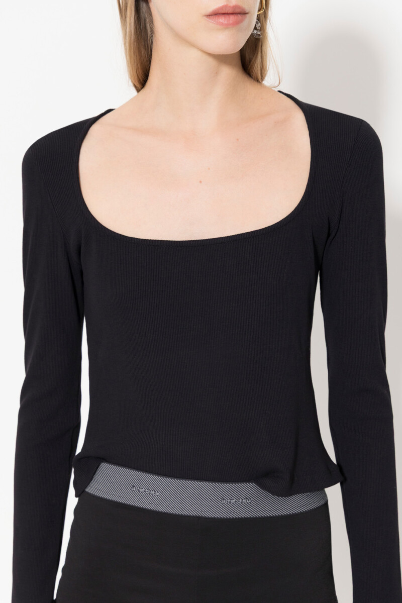 TOP KENDALL Negro