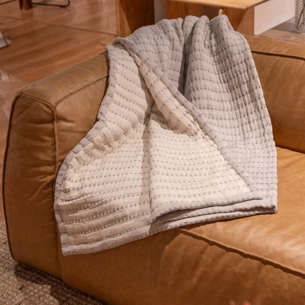 THROW CALVI, 130*180 ALGODON CREMA