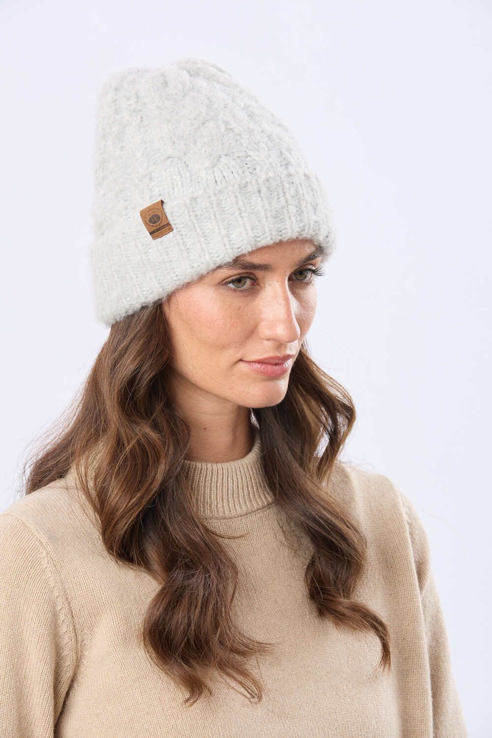 GORRO TEJIDO Gris Claro