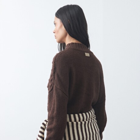 POLERA LINARES Chocolate