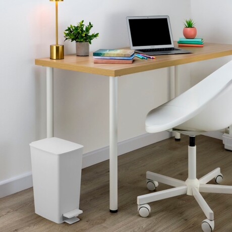 Papelera Basurero Rimax Pedal Slim 8 litros blanca Papelera Basurero Rimax Pedal Slim 8 litros blanca