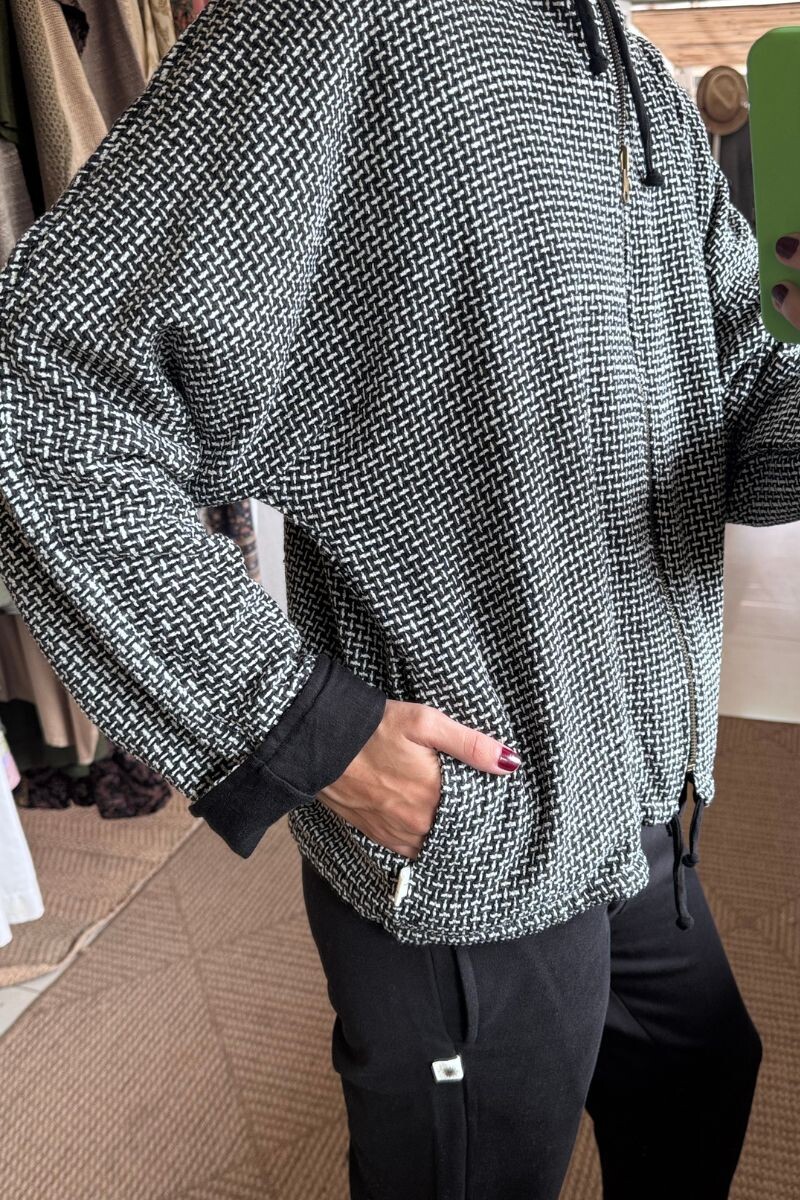 Campera agua reversible Negra con blanco