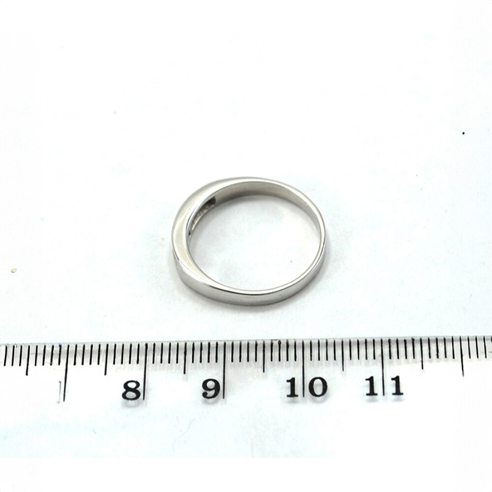 Anillo Oro 18K Blanco Y 7 Brillantes Corte Princesa Anillo Oro 18K Blanco Y 7 Brillantes Corte Princesa