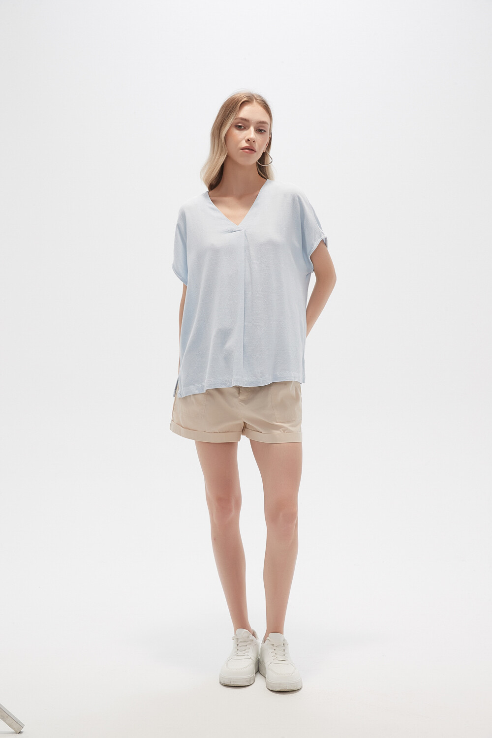 Blusa Addo Celeste Claro
