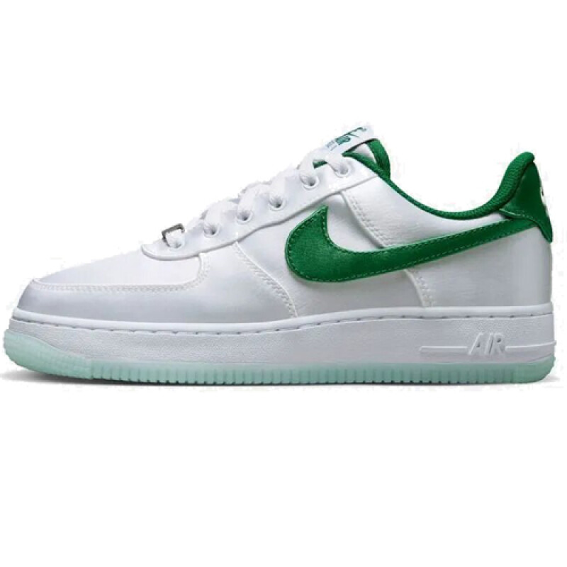 NIKE AIR FORCE 1 '07 ESS NIKE AIR FORCE 1 '07 ESS