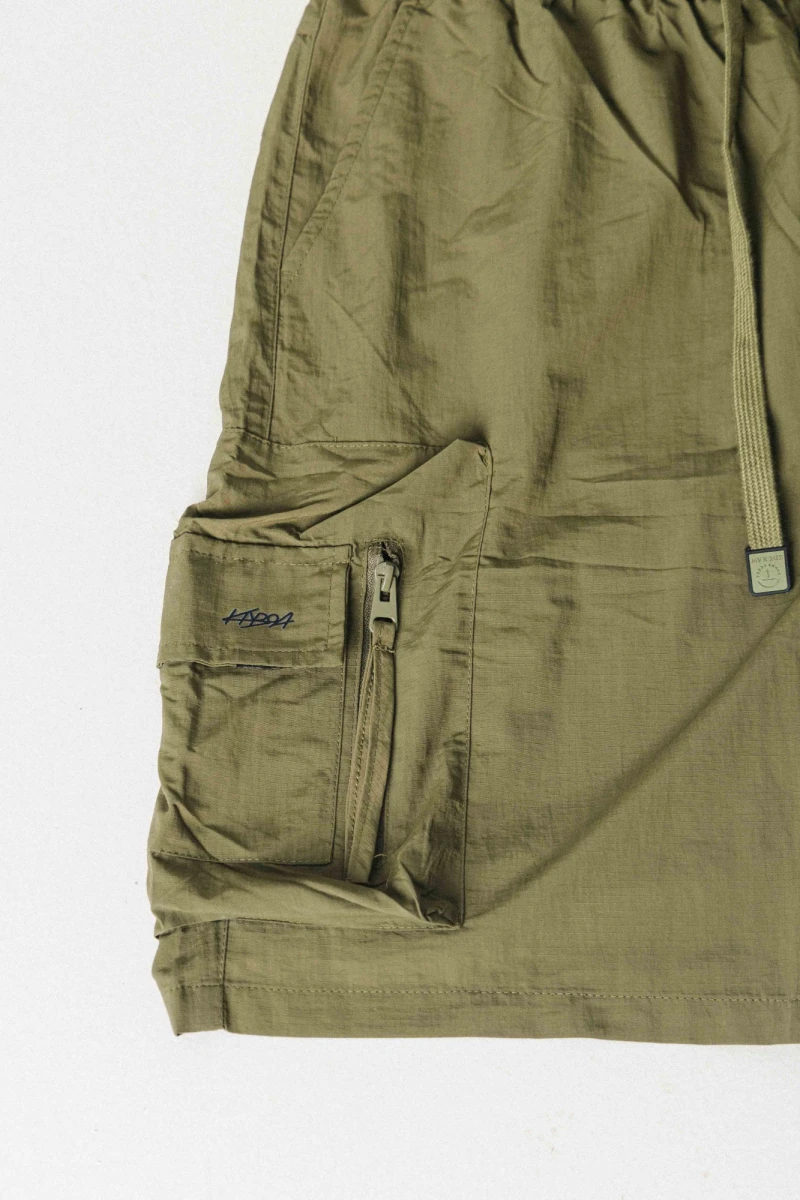 BERMUDA NYLON KARGO VERDE 