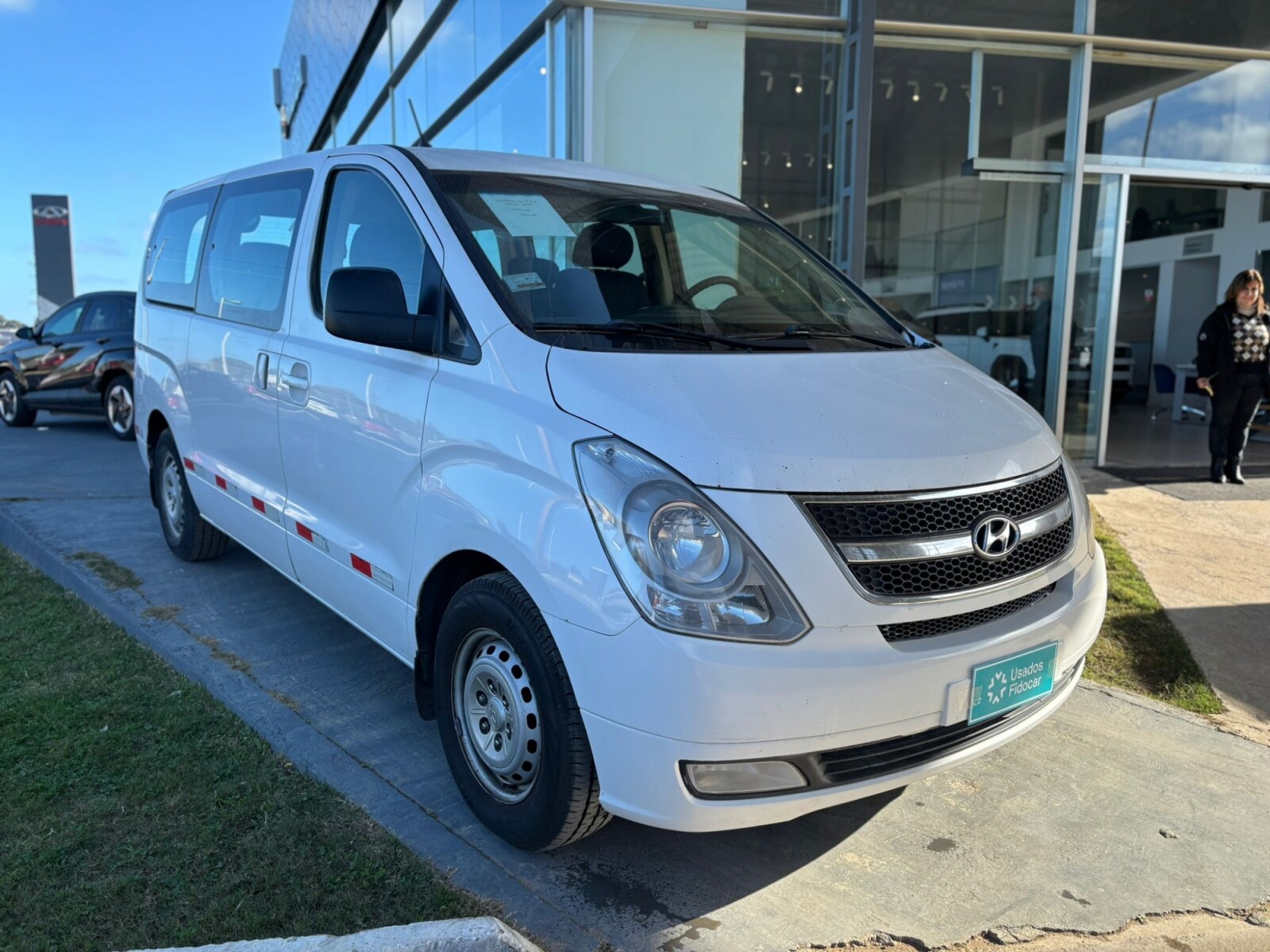 Hyundai H1 12Plz Minibus Diesel - 2014 