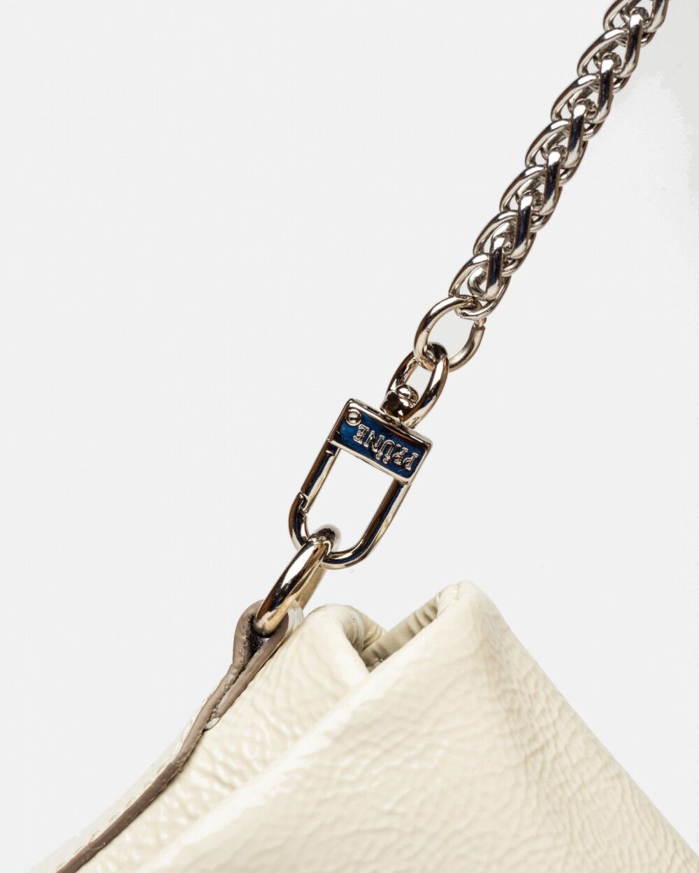 Mini bag Bloom en cuero charol arrugado Natural