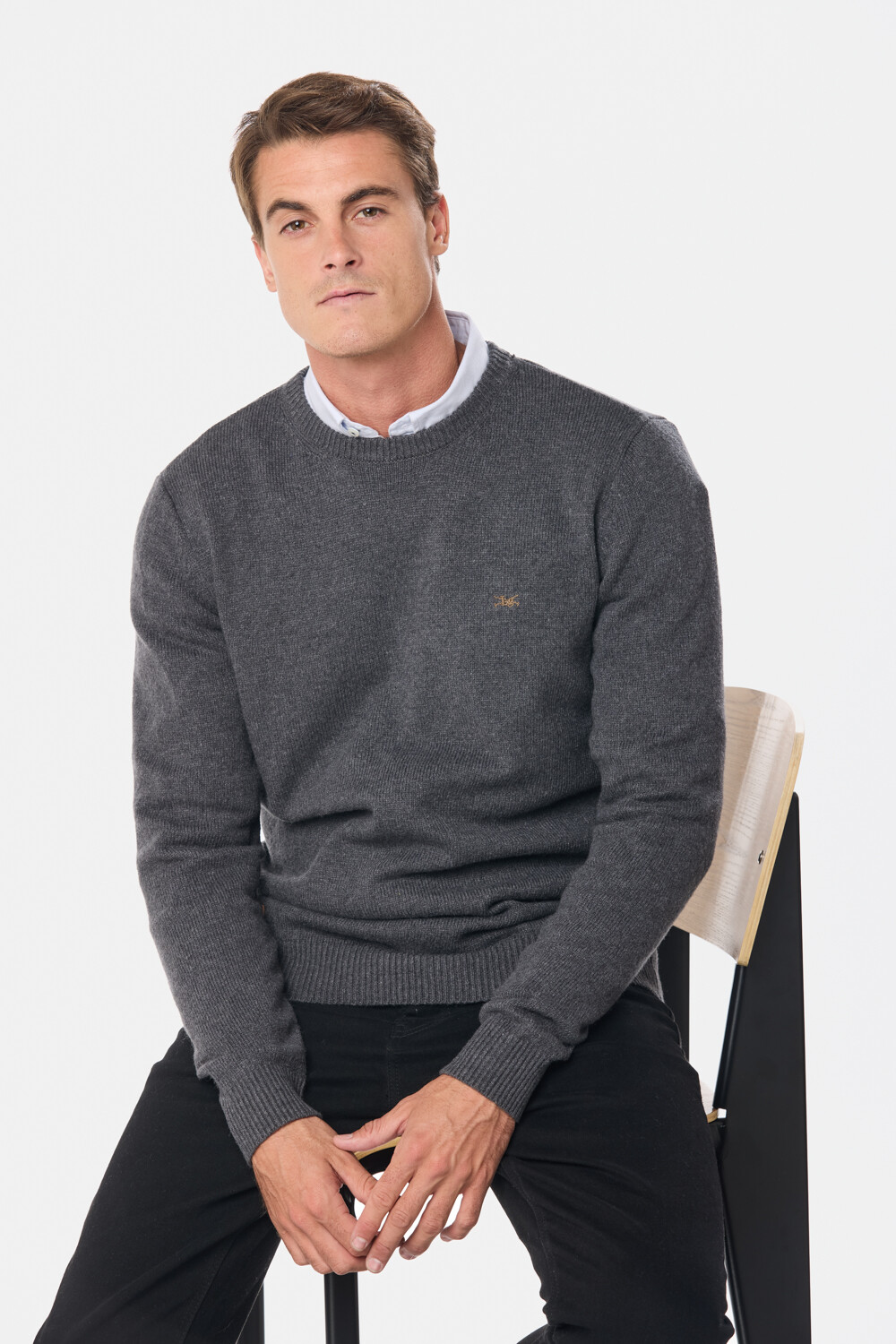 BUZO DE LANA Gris Oscuro