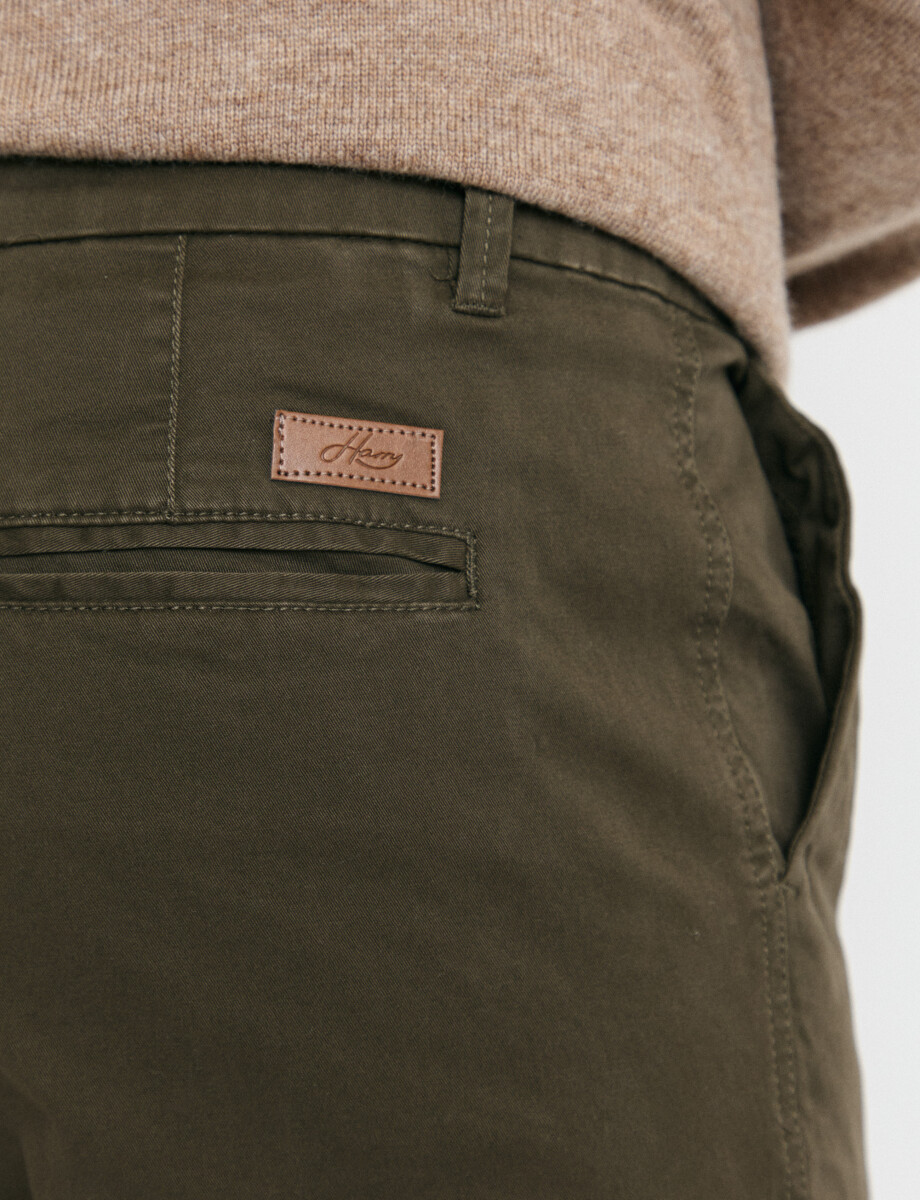080560 PANTALON HARRY Oliva