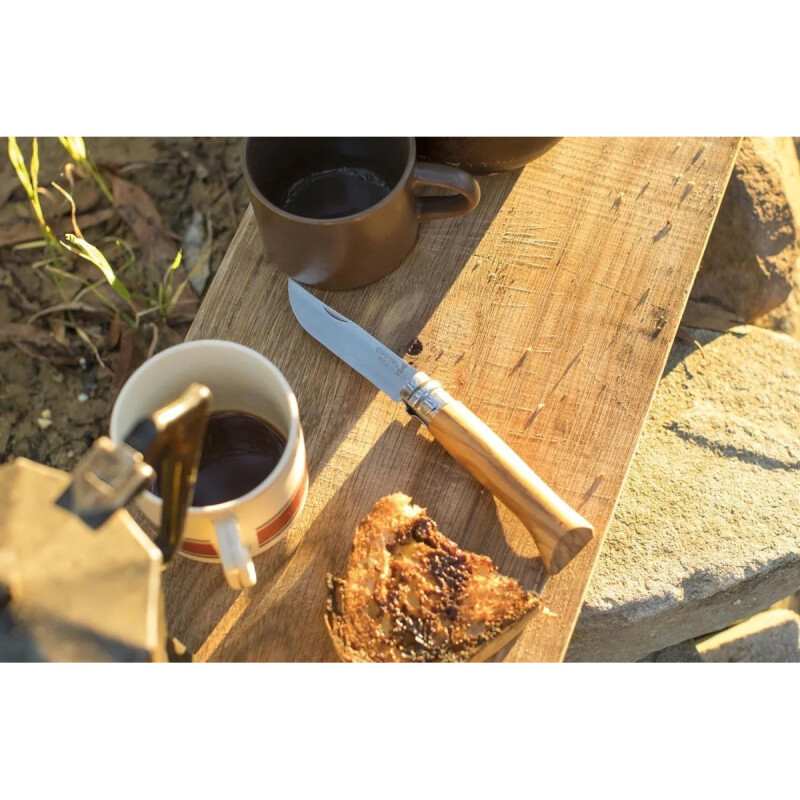 Navaja Opinel carbono N°8 con funda y caja de madera Navaja Opinel carbono N°8 con funda y caja de madera