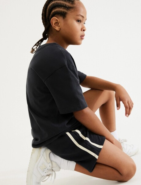 CONJUNTO INFANTIL CON ESTAMPA NEGRO