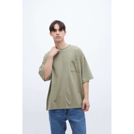 Remera Chester Oliva