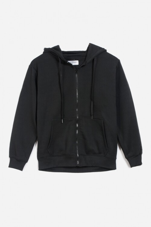 Campera con capucha y bolsillo NEGRO