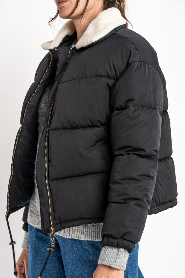 Campera Capitoneada Negro