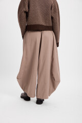 Pantalon Versatil Beige