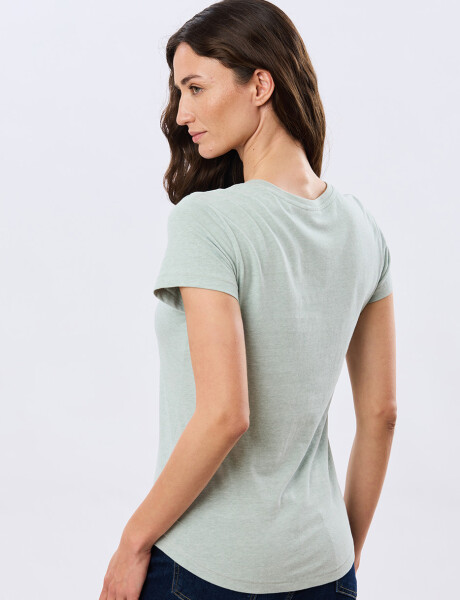 REMERA BÁSICA DE ALGODÓN Verde