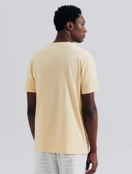 CAMISETA BÁSICA MANGA CORTA CUELLO EN V AMARILLO