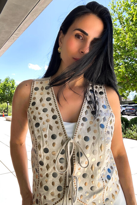 Chaleco con apliques Deia Beige