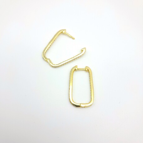 Par de aros de plata 925 con baño de oro amarillo y circonias. Par de aros de plata 925 con baño de oro amarillo y circonias.