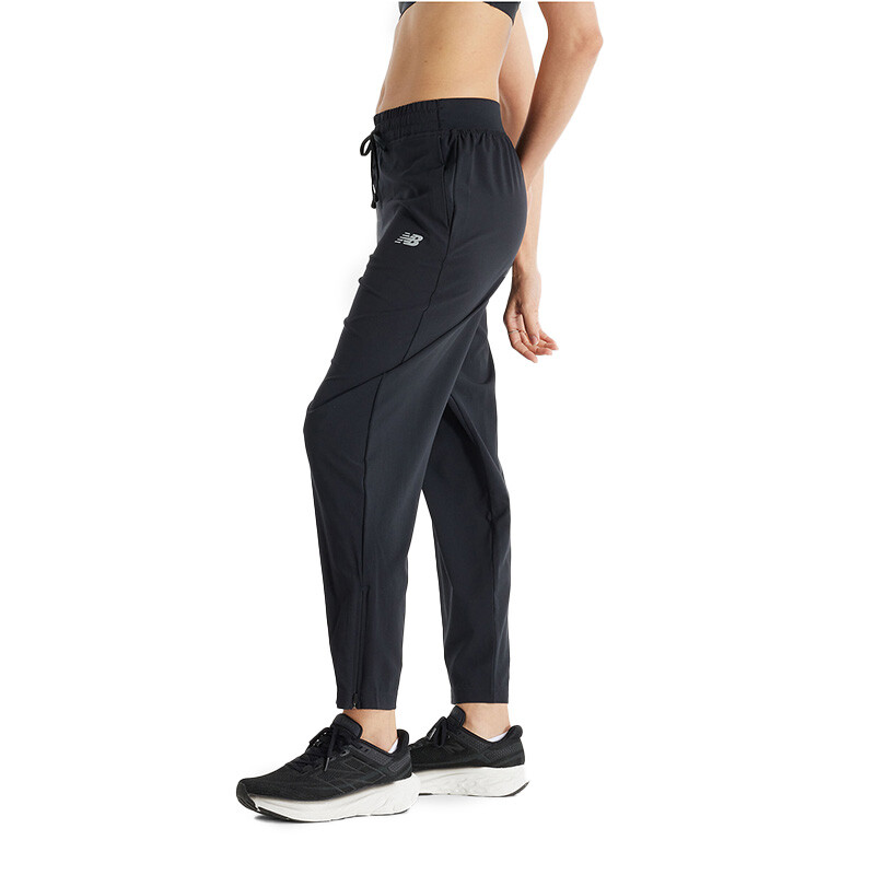 Pantalón New Balance Essentials Negro