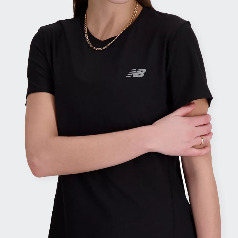 Remera New Balance Slim Negro