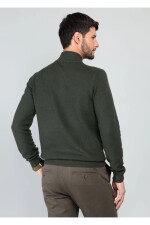 Sweater cuello alto con botones VERDE