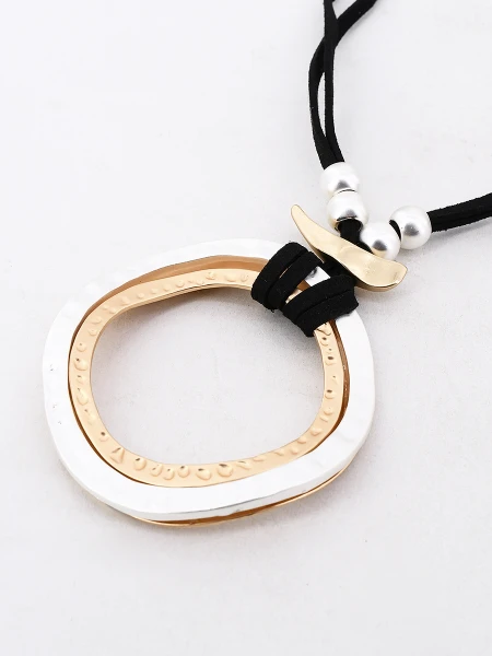 COLLAR GRETA DORADO