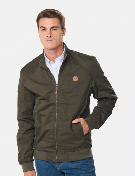 CAMPERA CASUAL DE GABARDINA Verde