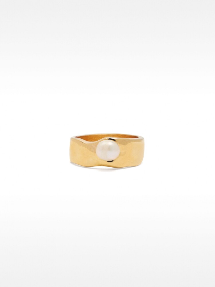 Anillo Irregular Con Perla De Agua Dulce dorado