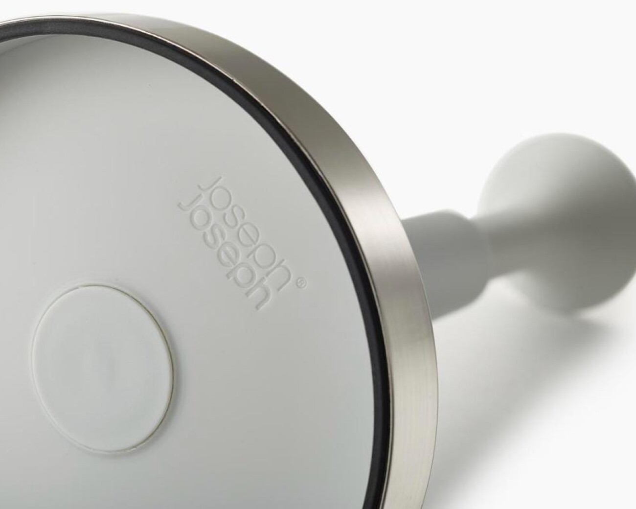 Porta rollo de cocina con tapa presionable para bloquear el rollo. Porta rollo de cocina con tapa presionable para bloquear el rollo.