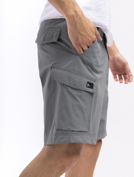 Bermuda Track con Spandex Gris