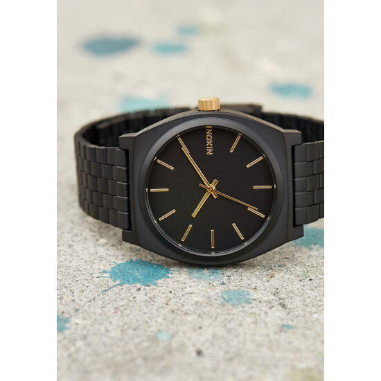Reloj Nixon Clasico Acero Negro 0