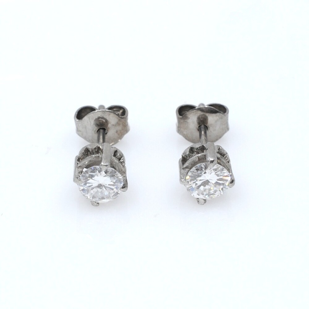 Caravanas en oro 18k blanco y brillantes Caravanas en oro 18k blanco y brillantes