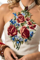 TOP HALTER CON BORDADO Y ENGOMADO EN ESPALDA Beige
