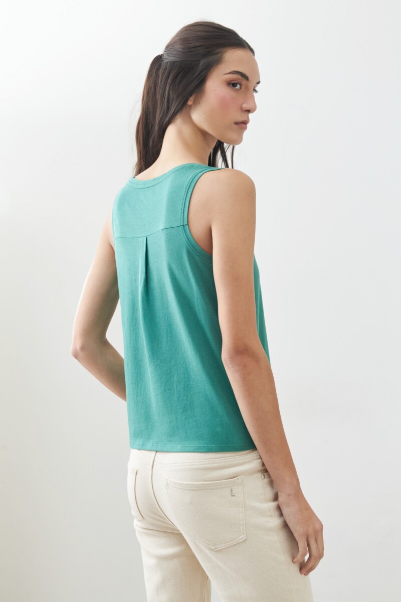 Musculosa escote a la base verde