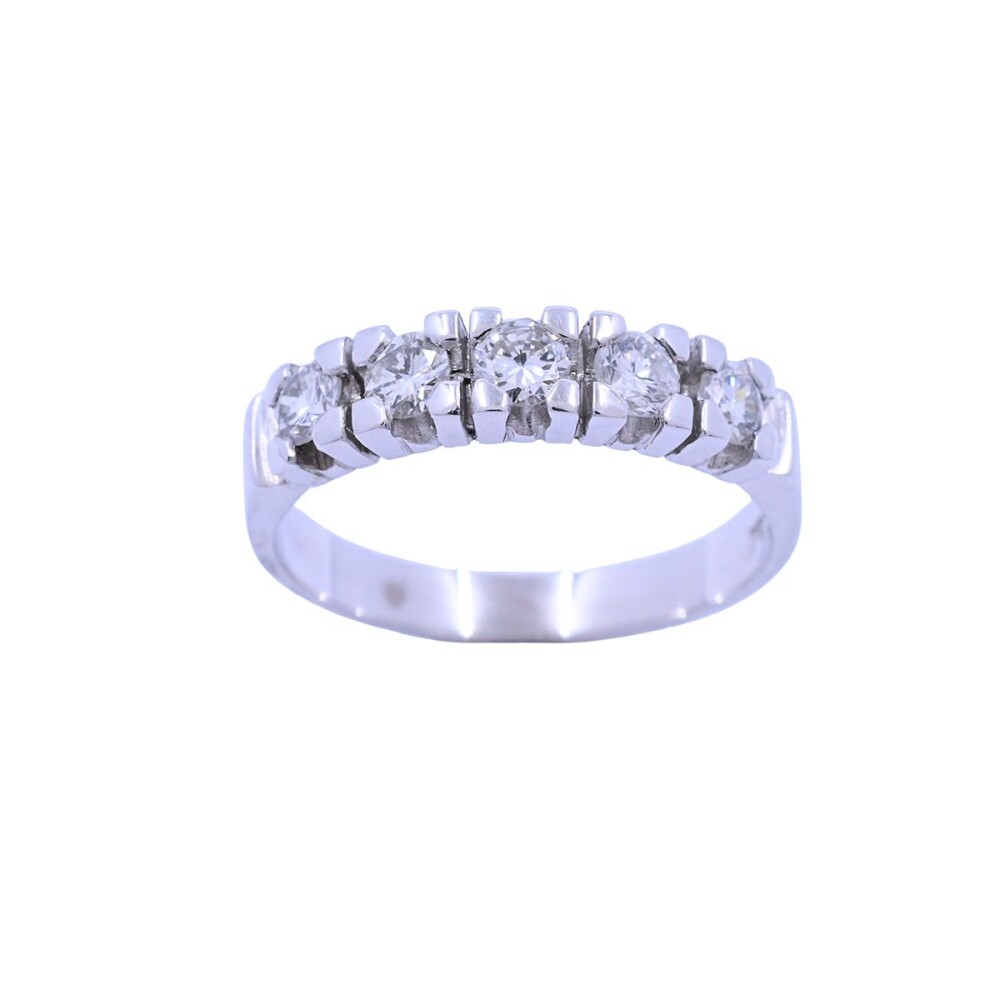 Anillo oro 18k blanco y brillantes engarce 4 puntas. Anillo oro 18k blanco y brillantes engarce 4 puntas.