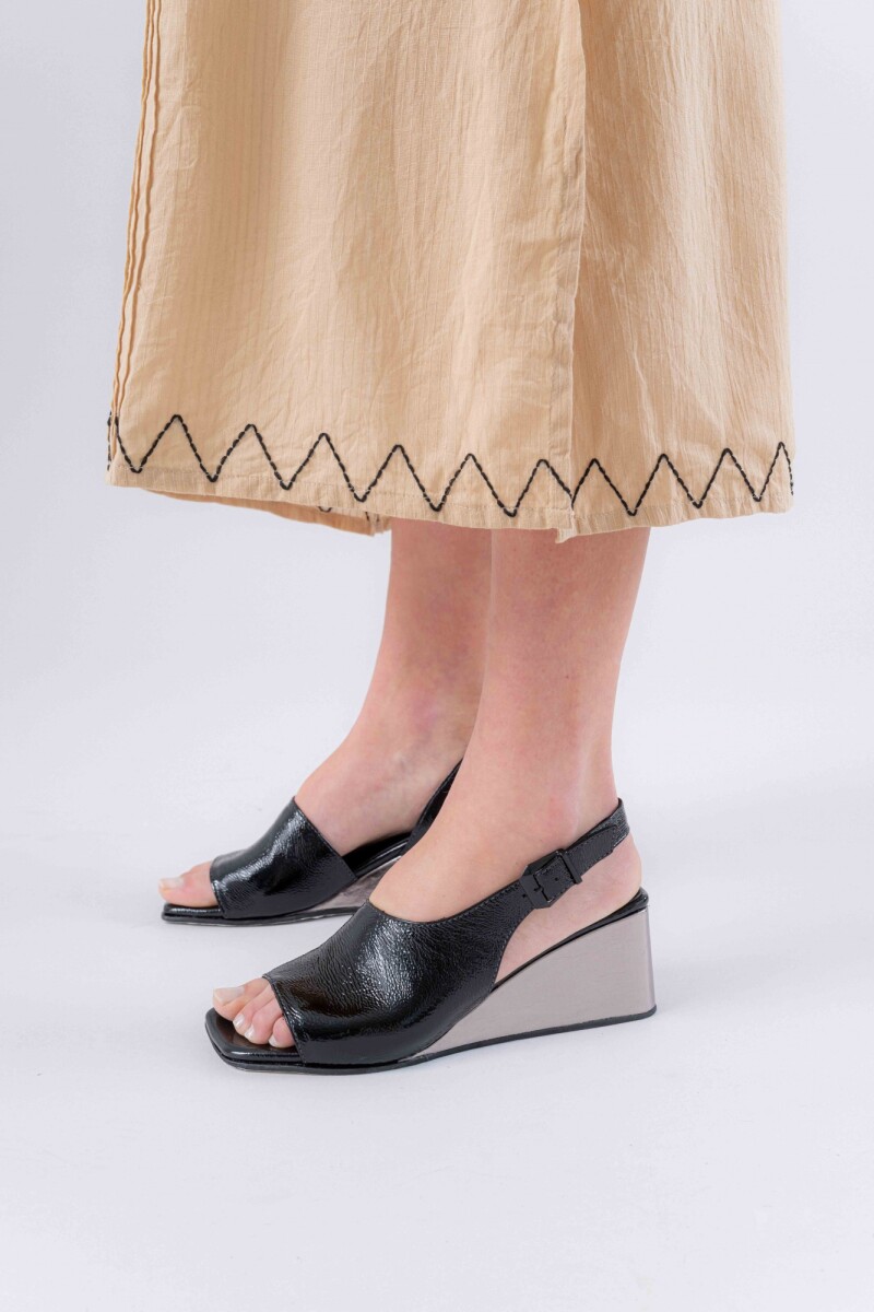 Sandalia Lamp - NEGRO 