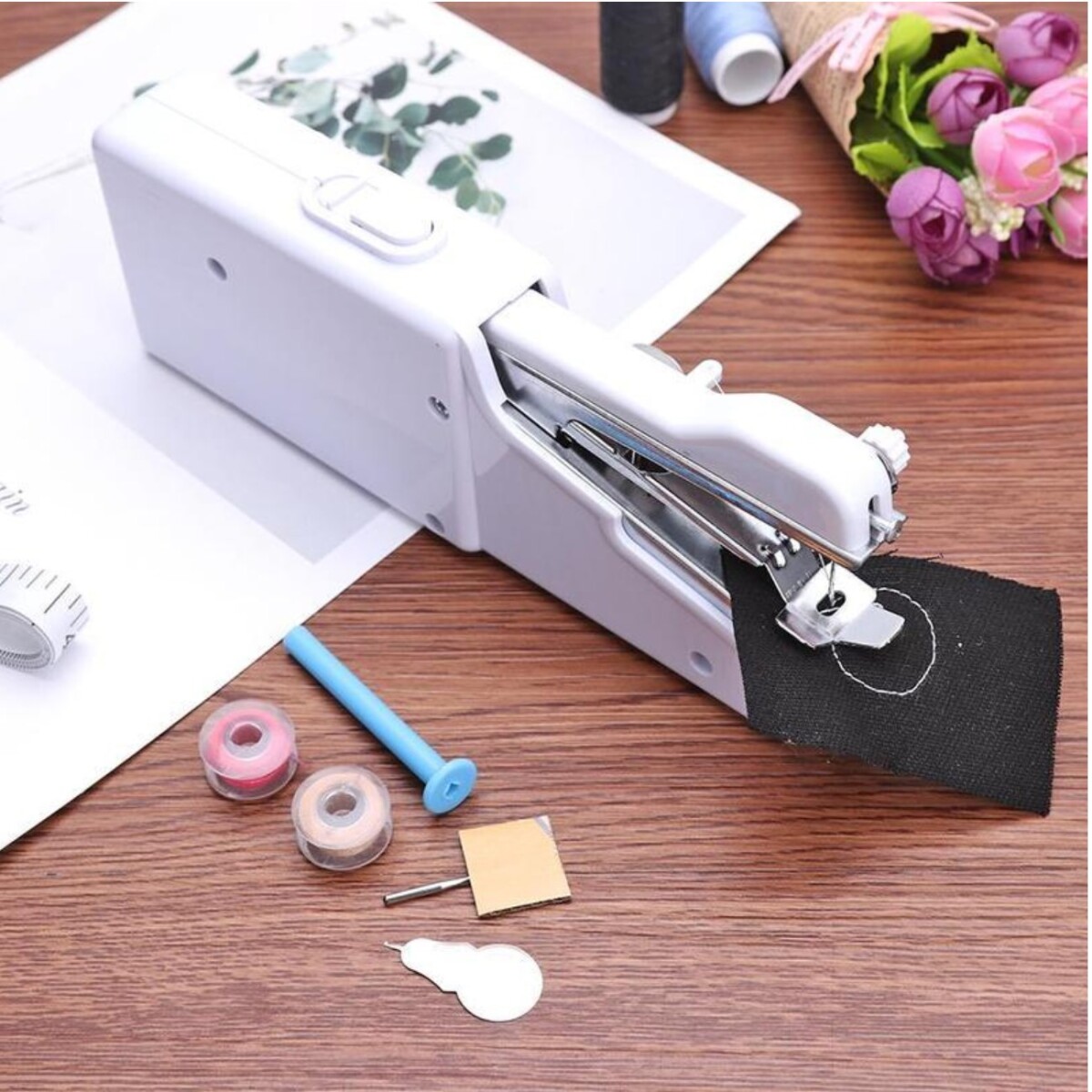 MINI SEWER MAQUINA DE COSER PORTÁTIL CON ACCESORIOS 