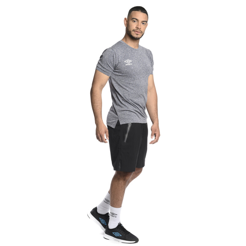 Remera Umbro Arrow de Hombre - 20104540 Negro-blanco