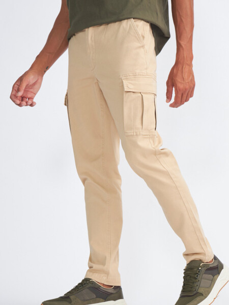 Pantalón cargo clásico Taupe