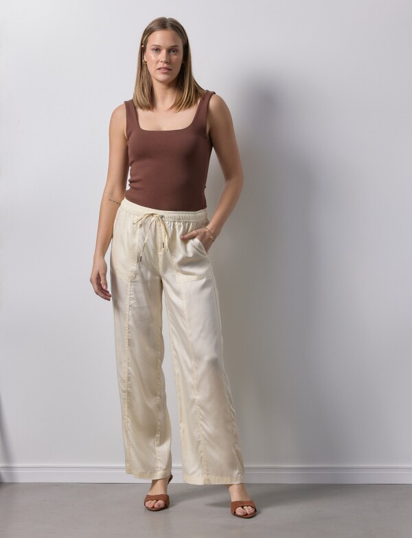 Pantalón Bolsillos BEIGE CLARO