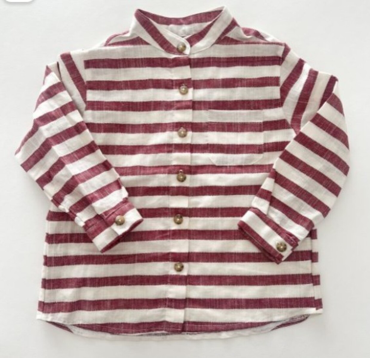 Camisa Mao Carmesí 