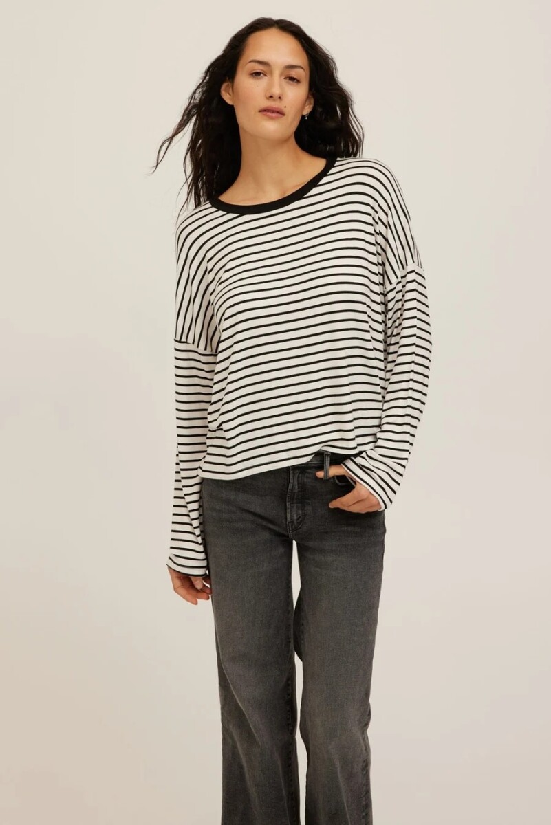 REMERA CAPTAIN 