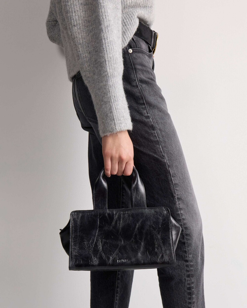 Cartera de mano Mila en cuero arrugado Negro
