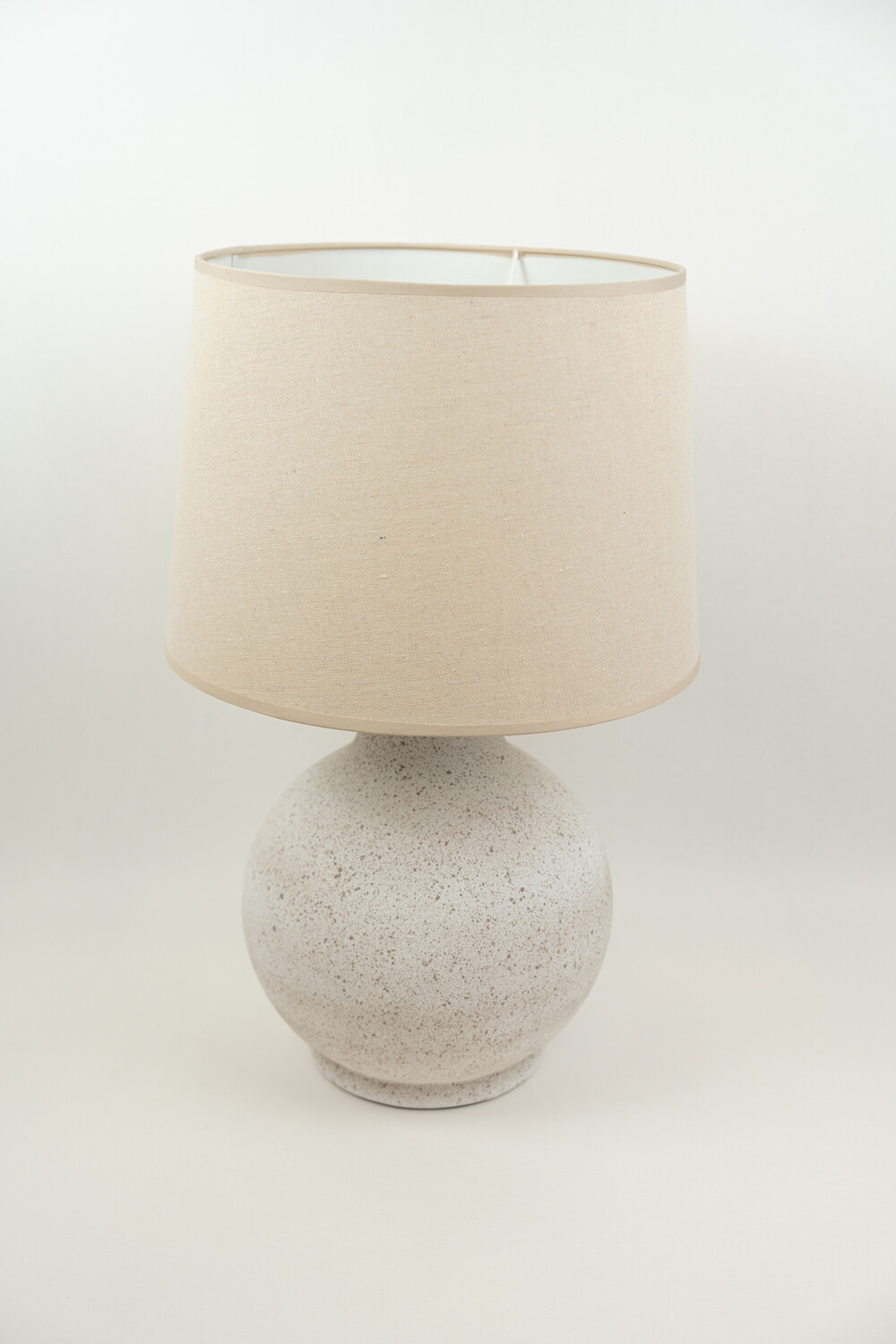 Lampara De Mesa Inah Color Unico