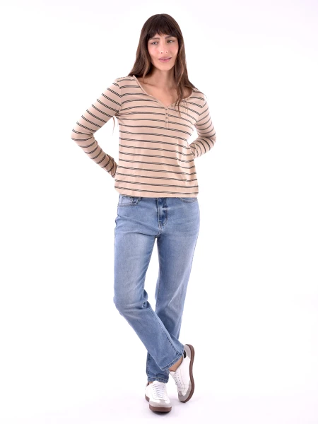 REMERA LORA VARIANTE 1
