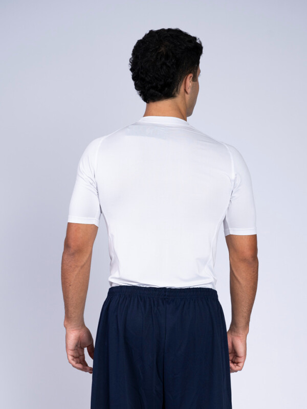 Remera Térmica Manga Corta Umbro Hombre Negro