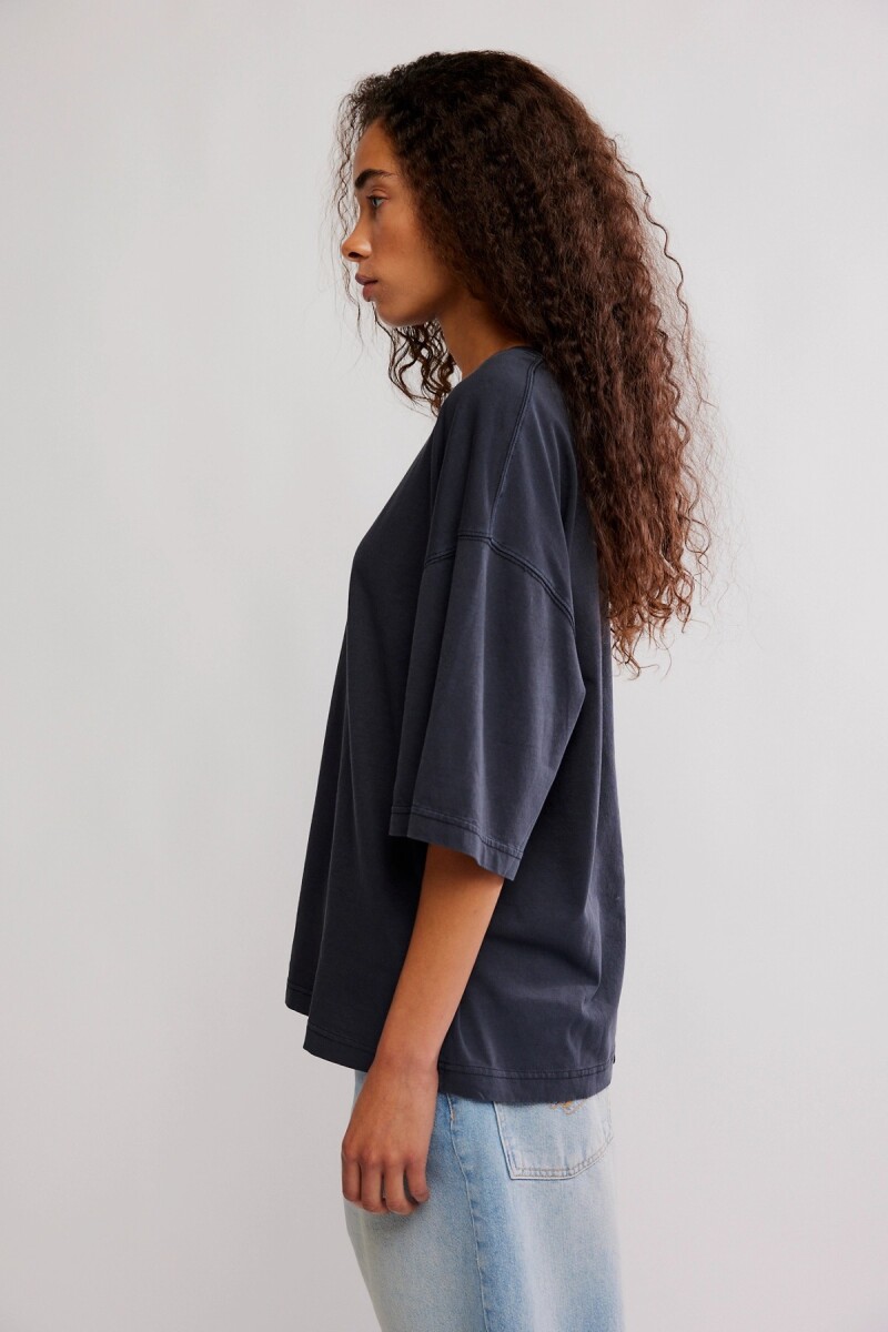 REMERA PERFECT OVERSIZED Negro