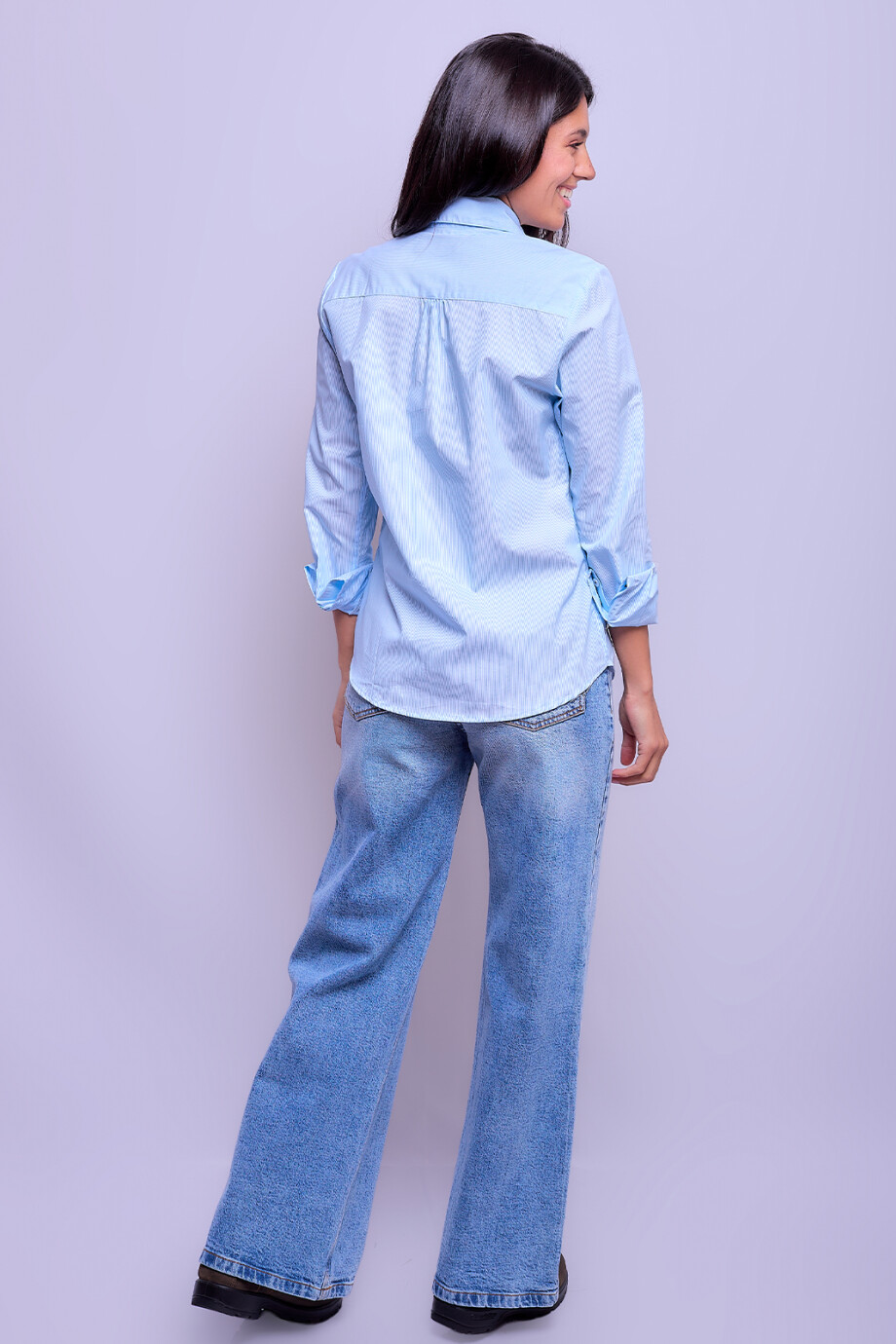 Camisa Dama Clásica Raya Celeste 2
